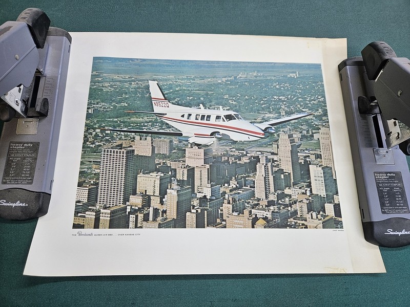 BEECHCRAFT Queen Air B80 Over Kansas City Missouri 16 X 20 Poster Vintage Estate