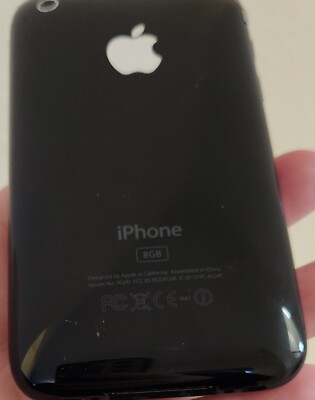 Apple iPhone 3rd Generation 8GB - Black - A1241 (GSM) Carrier AT&T