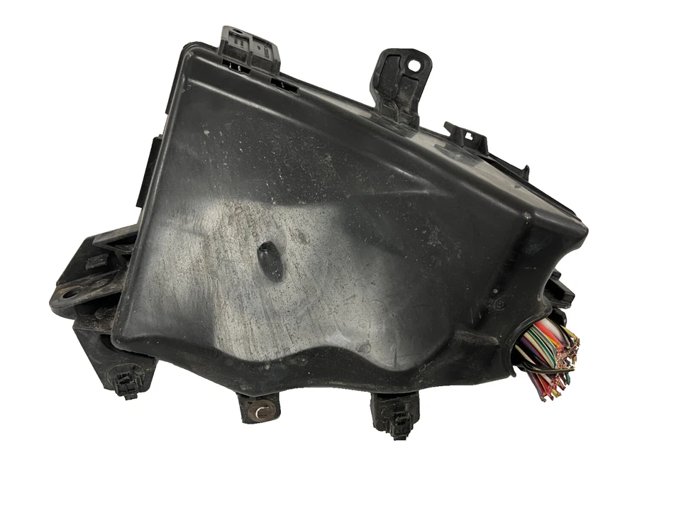 Subaru Outback 2016 motor caja de fusibles relé MB503703B fabricante original Foto 3 de 4