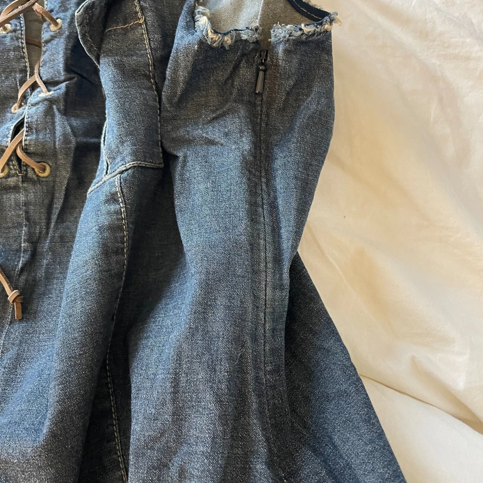 Top DKNY Vintage Y2K Denim con cordones para mujer talla 13 L azul occidental sin mangas dobladillo crudo Foto 4 de 4