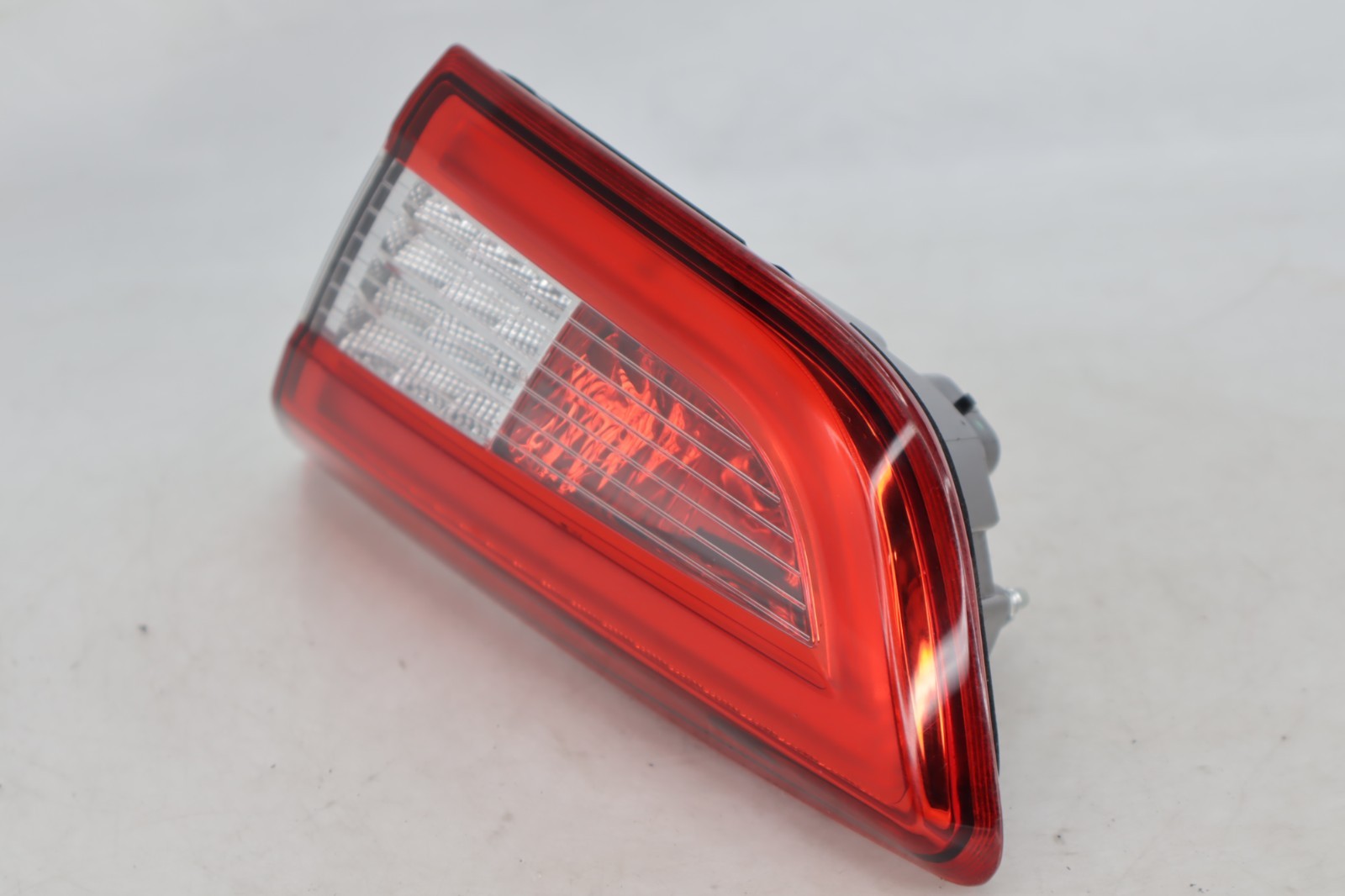 ✅ 2014-2019 MASERATI GHIBLI SQ4 REAR RIGHT PASSENGER SIDE INNER TAIL LIGHT OEM