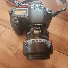 Canon EOS 30D Digital SLR Camera with EF-S Lens 2 Batteries Charger Bag