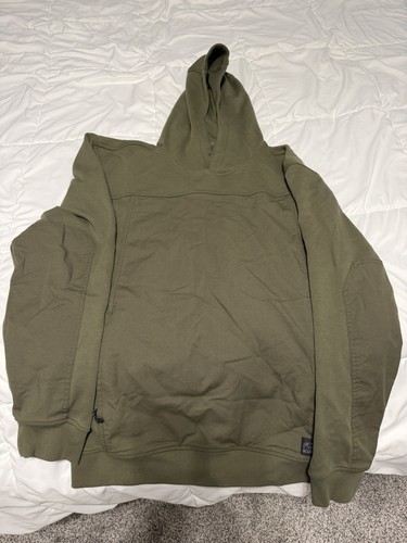 KUIU Men’s Workgrade Utility Pullover Hoodie Solid Green XL. Never worn too big.