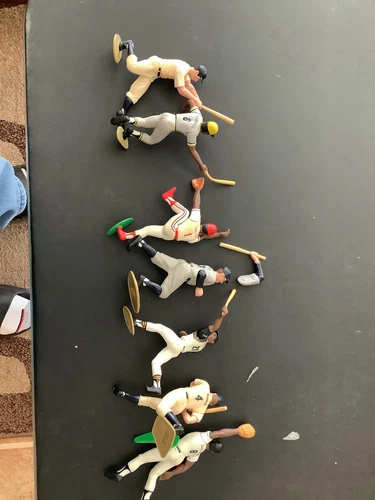Toy - Picture 2 of 2