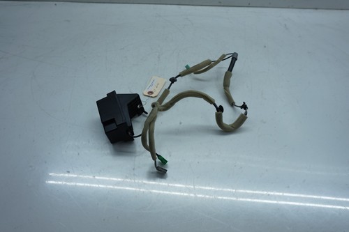 2018-2023 Subaru Crosstrek OEM Dashboard Radio Antenna Module Unit - Picture 5 of 6