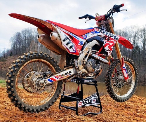 Sollevatore moto RISK RACING A.T.S. inclinazione regolabile con piastra magne... - Foto 4 di 6