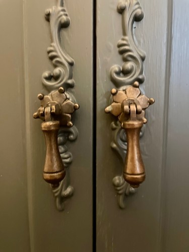 2 Vintage Bronze Hinged Tear Drop pendant handles pulls knobs w/screws 2 1/4" - Picture 9 of 9