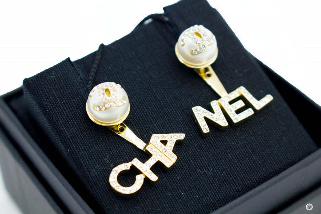 Chanel 2024 earrings word