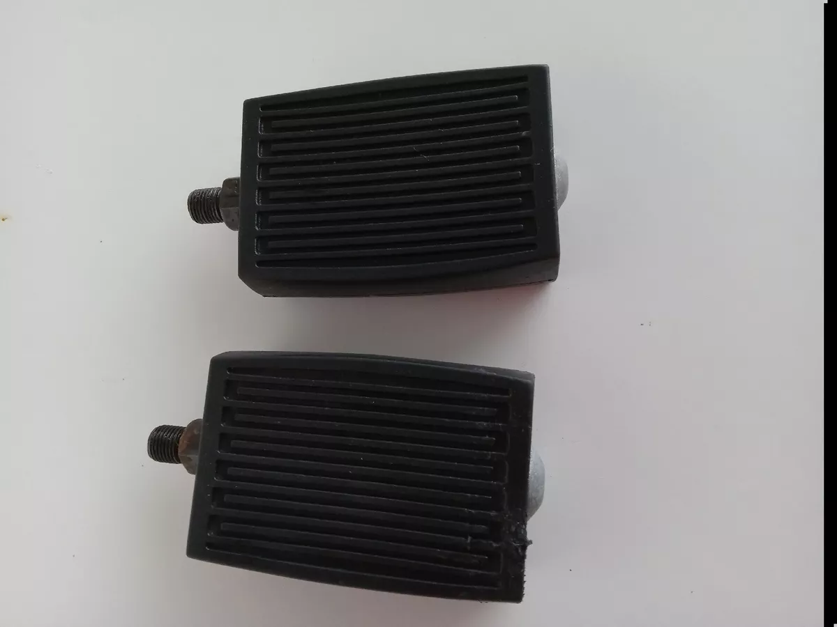 2 Schwinn Airdyne ergotron Pedals READ