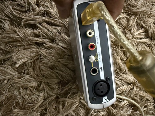 M-Audio Fast Track USB Digital Audio Interface Record Vocals & Guitar - Silver - Picture 3 of 4
