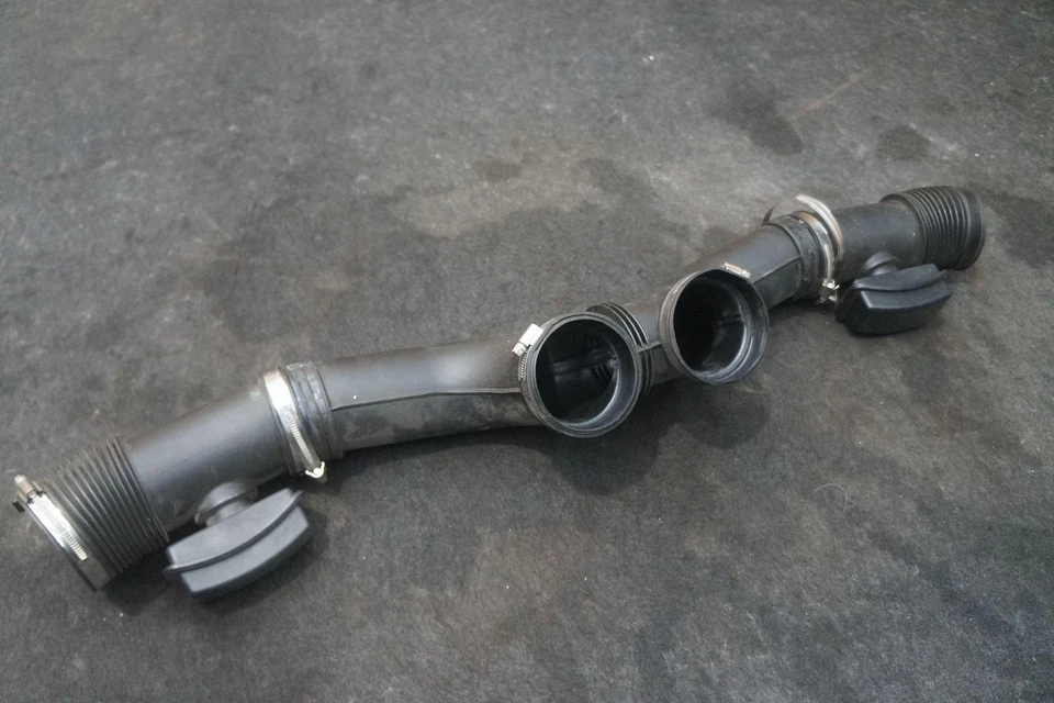 Manguera doble conducto filtrado filtro de aire 13717516959 OEM Rolls Royce Phantom 2004 Foto 3 de 4