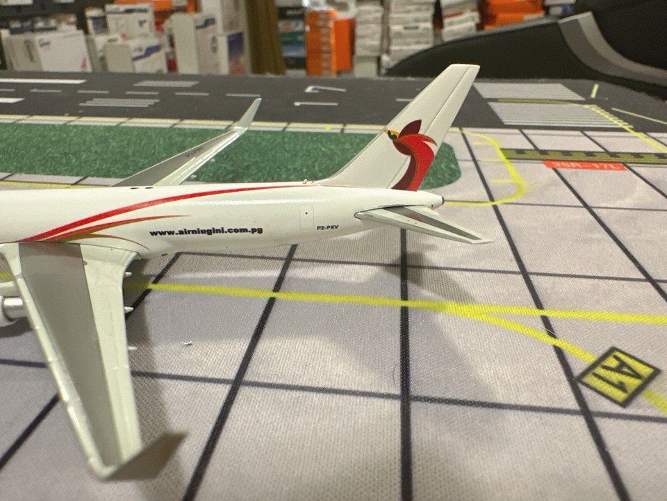 JC Wings 1400 Air Niugini Cargo B767300F P2PXV Airlines Diecast