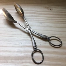 Vintage Large COOPER BROS AND SONS Sheffield England Silver Plated Salad Tongs