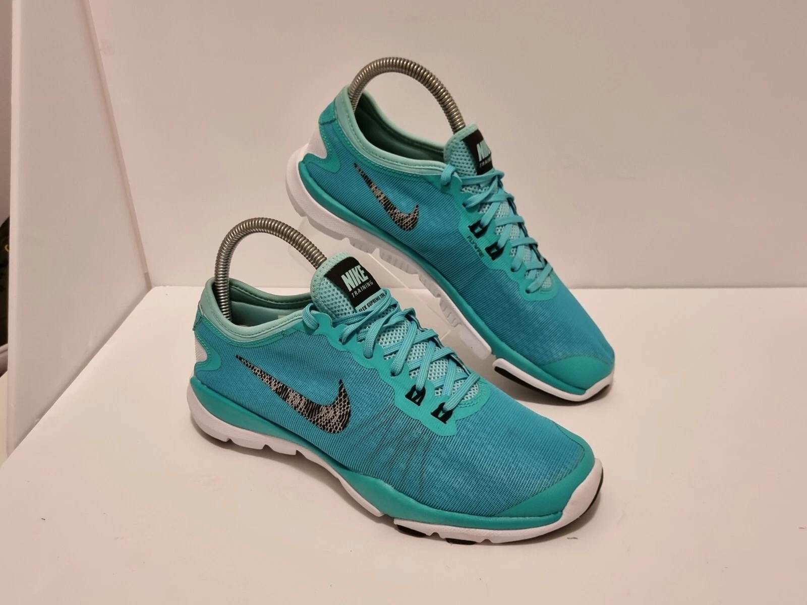US 7.5   Nike Training Flex Supreme TR4 Hyper Jade Womens Shoes Sneakers