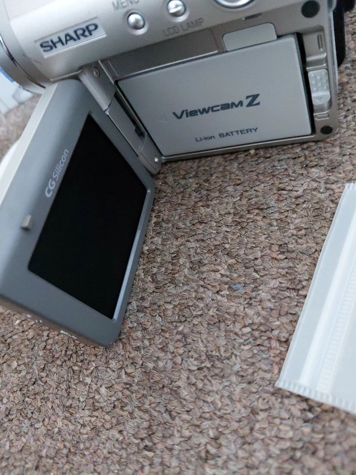 Sharp VL-Z400H-T Handheld Silver Mini DV Camcorder (Untested) - Image 4 of 4