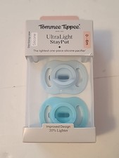 2 PACK - Tommee Tippee Ultra-light Stay Put Pacifiers, silicone 0-6 months Blue