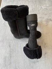 UGG Women  s Classic Tall Sheepskin Boots Size 8 Suede Fur Lined