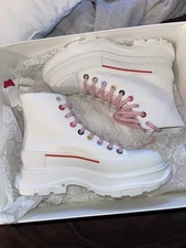Alexander McQueen Sneaker Size 40 Brand New