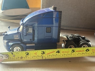 First Gear blue  Mack Anthem Sleeper Cab 1/50 Scale