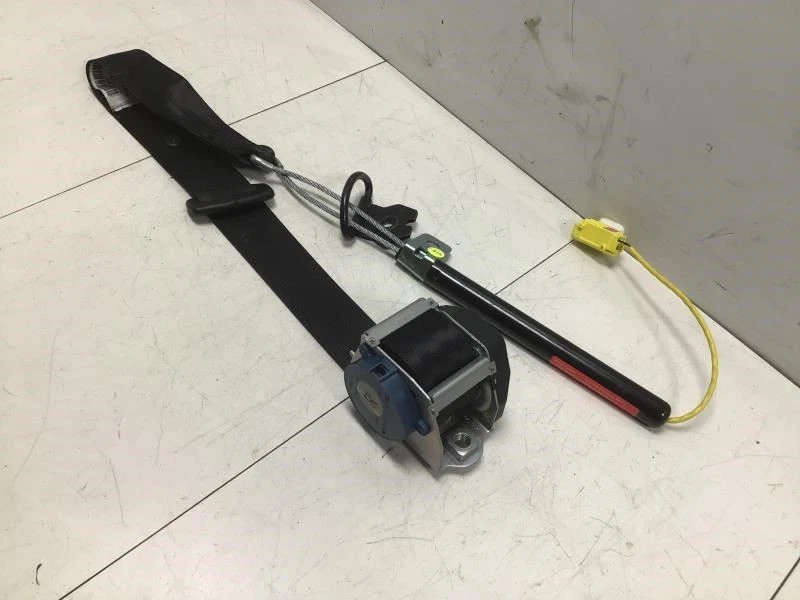 2007 VOLKSWAGEN PASSAT REAR RIGHT SEAT BELT RETRACTOR OEM+ - Image 3 of 4