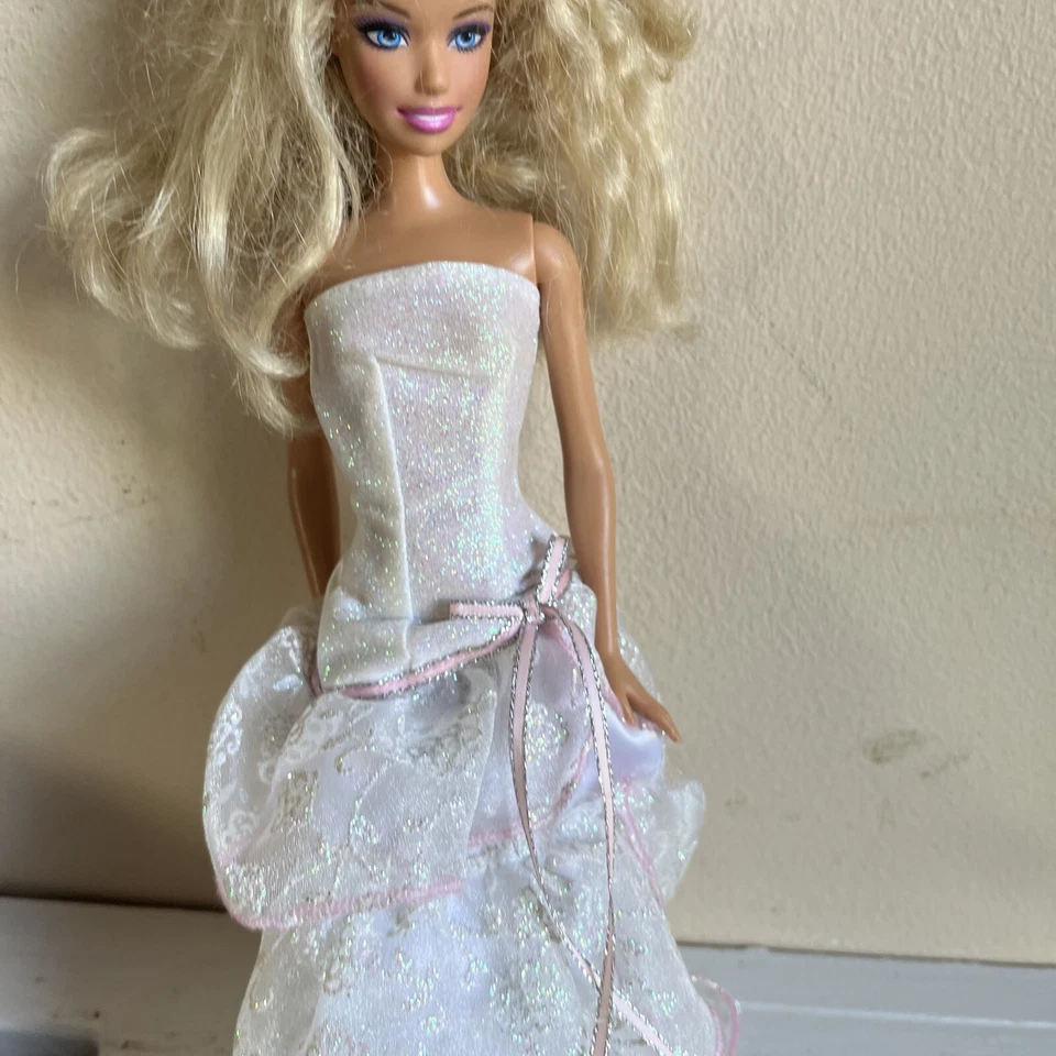 Barbie Wedding Day Sparkle Bride Doll 2008 Bx1 Foto 2 de 4