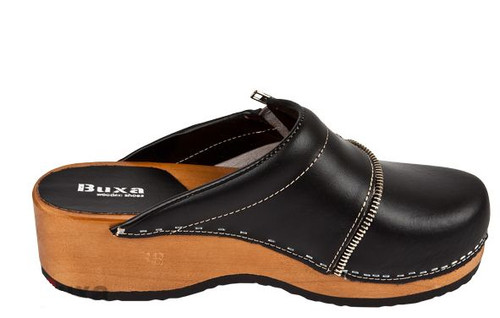 Women Wooden leather clogs Black color 