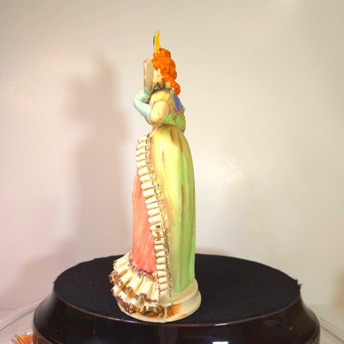 Vtg Porcelain Fan Lady Figurine Bone China Figurine with Gold Trim - Picture 4 of 9