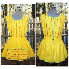 VTG 60's Floral Faux Basket Design Smock Apron w/ Pockets Harvest Gold Cotton