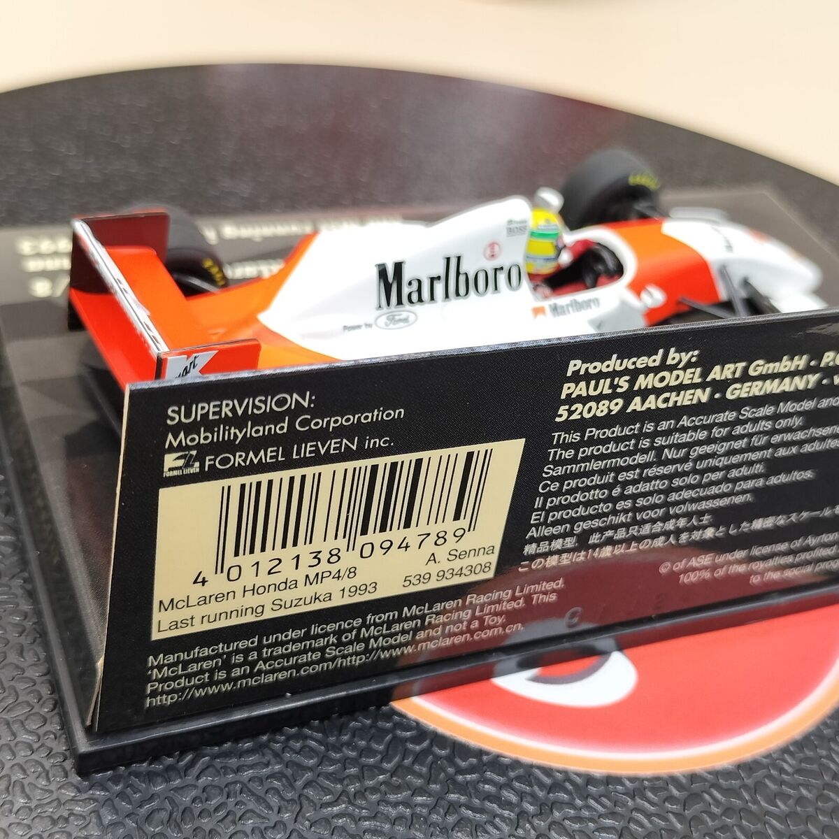 MINICHAMPS 1/43 McLaren Ford MP4/8 Ayrton Senna 1993 Suzuka MINICHAMPS 1/43 McLaren Ford MP4/8 Ayrton Senna 1993 Suzuka