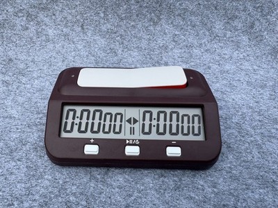 Burgunder Leap Clock HQT101 Digitaluhr - Blaulicht auf jeder Seite des Kipphebels.