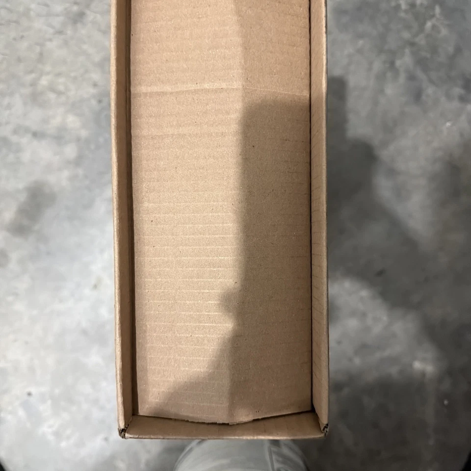 Cubierta de culata Mopar genuina 04893799AH 3,6 L lado izquierdo 2016-2026 Gen2 3,6 Foto 3 de 4