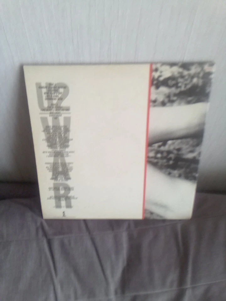 U2 War Vinyl LP 1983 UK Album Gatefold Sleeve Island Records ILPS 9733 original  - Image 2 of 4