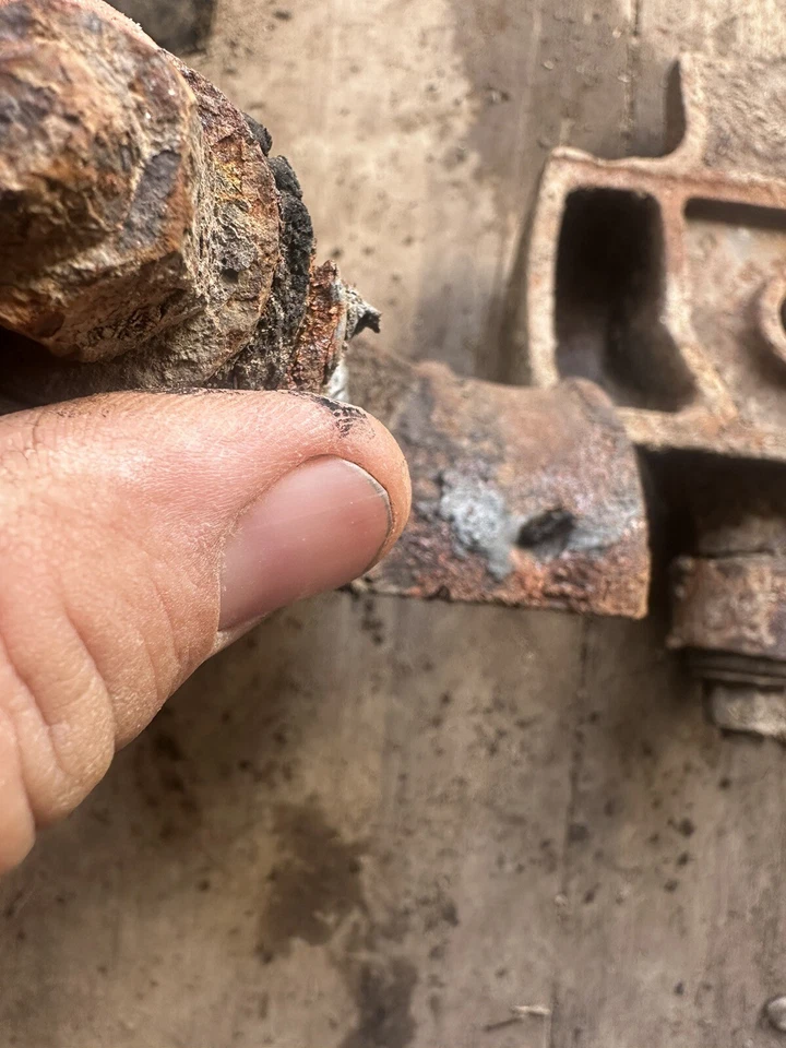 1994 - 1997 福特 F-SUPER DUTY F450 前主 LEAF 弹簧 U 型螺栓板 2WD 原始设备制造商 — 第 3/3 张图片