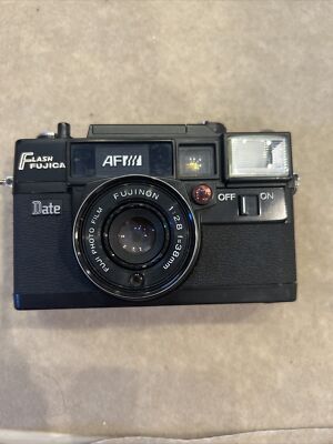 Vintage Flash Fujica Auto Focus 35mm Film Camera 1:2.8 Untested. Flash Works. 
