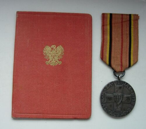 POLISH POLAND WWII Berlin MEDAL, victory over NAZI GERMANY + doc