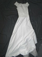 AVICA WATABE WEDDING Bridal Dress Lace Embroidered Size (XS-SMALL)