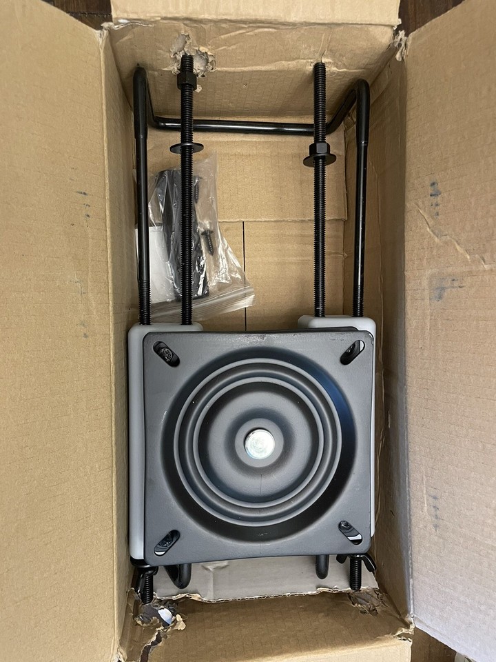 Bass Pro Shop Outdoor World Marine Jon Boat Seat Clamp with Seat Swivel