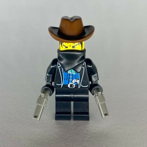 lego bandit minifigure