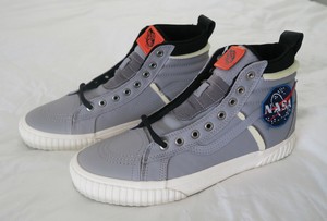 complexcon nasa vans