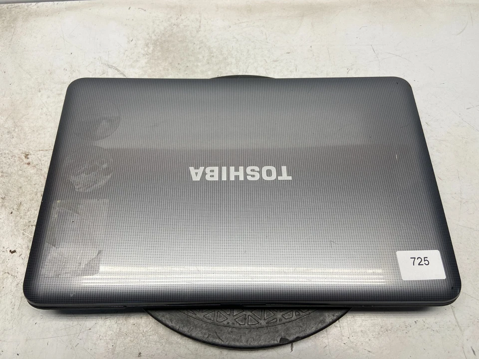 Toshiba Satellite C855-S5350 Intel Pentium B980 2,4 GHz 6 GB SIN DISCO DURO Foto 2 de 4
