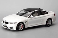 Paragon 1/18 BMW M4 F82 2014 Frozen Brilliant White Opening Paragon 1/18 BMW M4