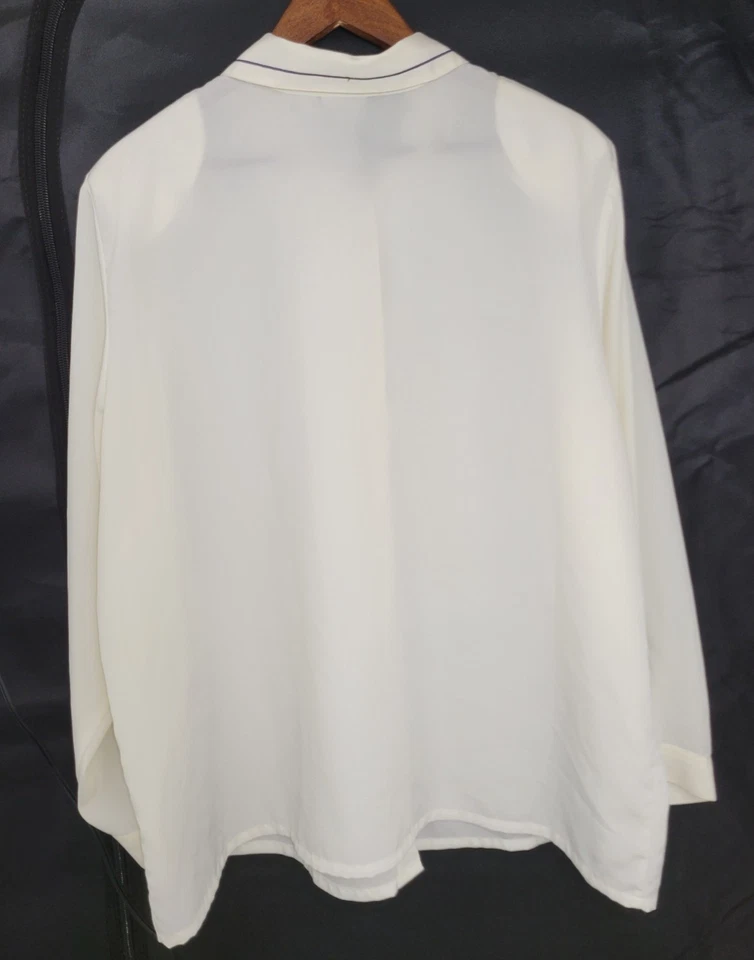 Blusa Koret Mujer Marfil Con Botones Manga Larga Elegante Oficina Talla 22W Foto 4 de 4