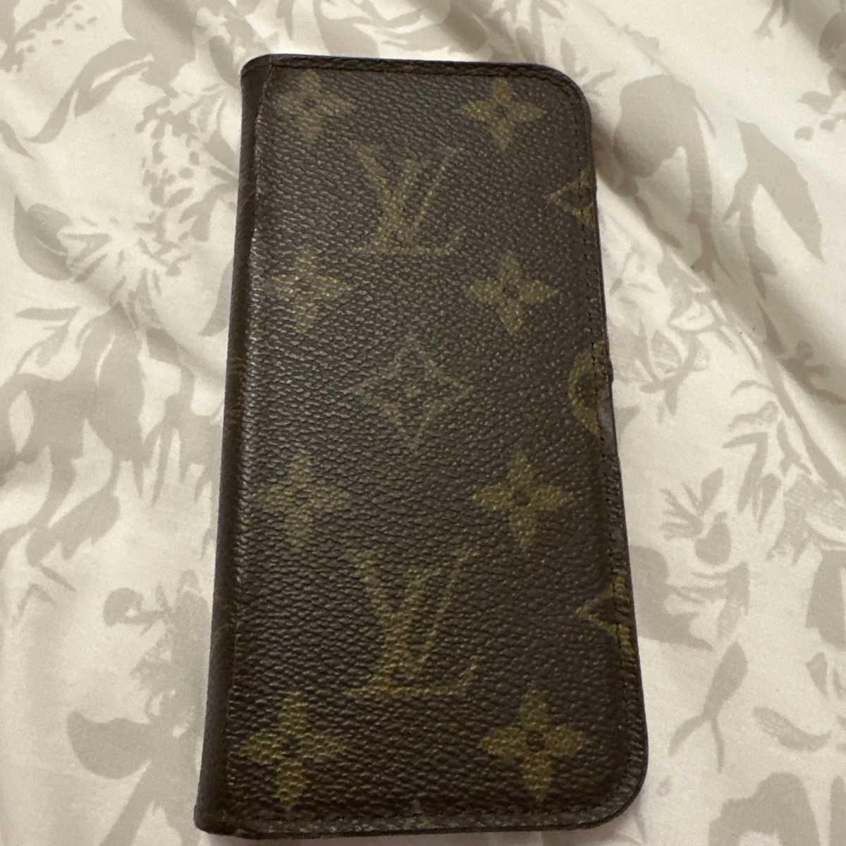 Louis Vuitton Mobile Phone Cases, Covers & Skins for Apple for
