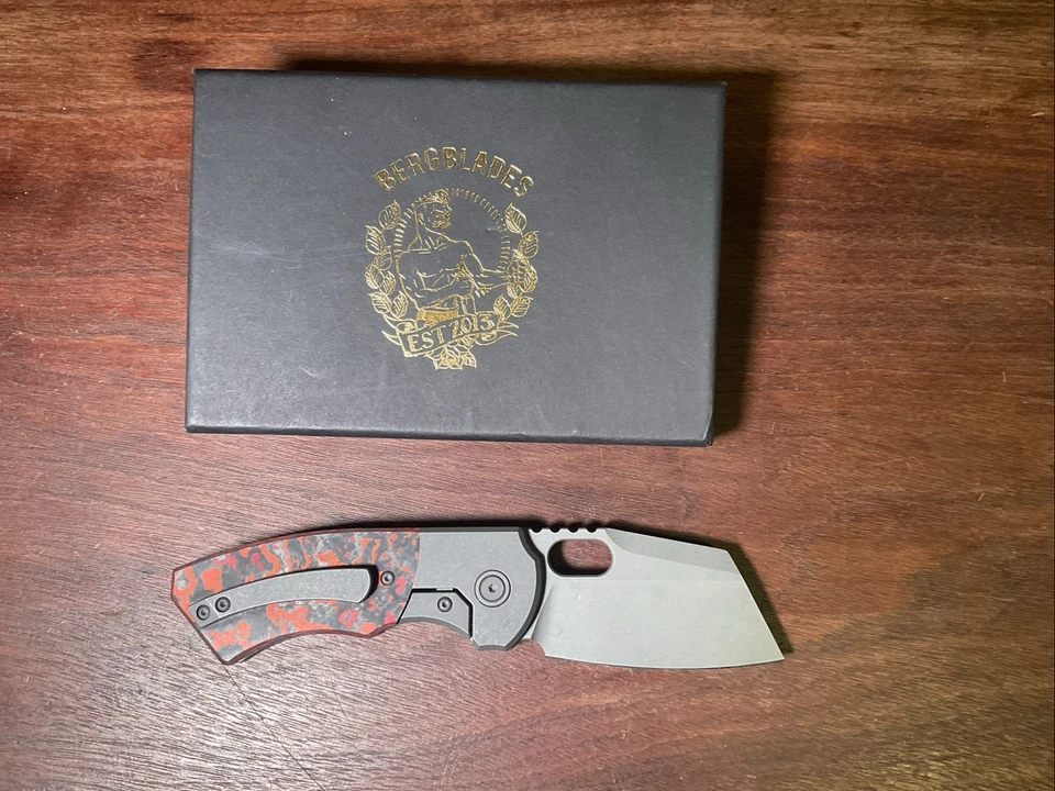 Berg Blades Slim 2.65 英寸 CPM 20CV 石洗刀片 熔岩流 脂肪 碳 — 第 2/4 张图片