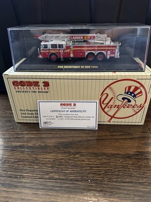Code 3 1/64 Seagrave Rear Mount Ladder 49 FDNY Fire Department New York Yankees