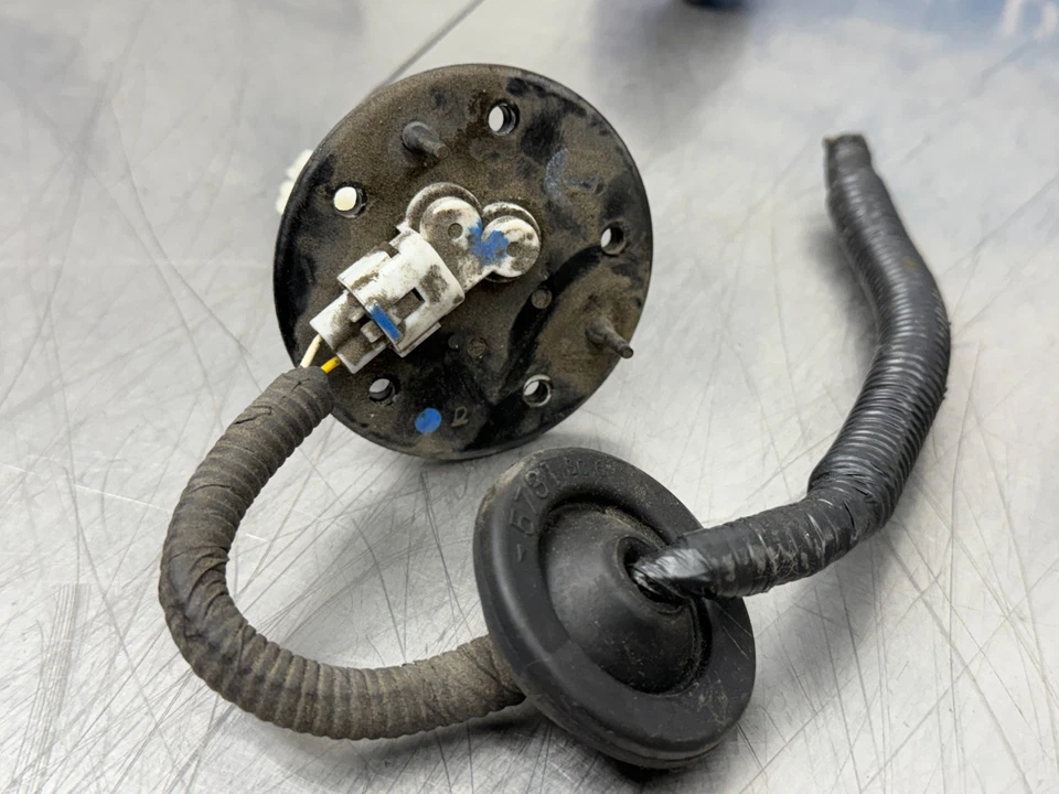 2009 Lexus GS450H Fuel Level Sending Unit - 126k - Image 2 of 4