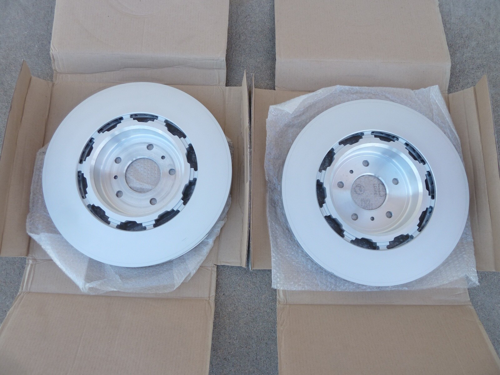 NEW ASTON MARTIN RAPIDE FRONT ROTORS BRAKE STEEL DISC