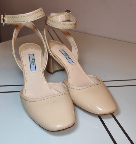 Gebrauchte Pumps PRADA beige Lackleder Riemchen Größe UK 4 - Bild 6 von 19