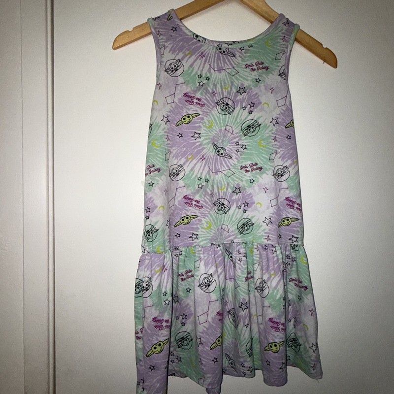 Girls size 7 - 8 Star Wars dress purple and green