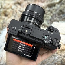 Sony Alpha a6400 Mirrorless 24.2MP Digital Camera w/16-50mm Lens 95 new 